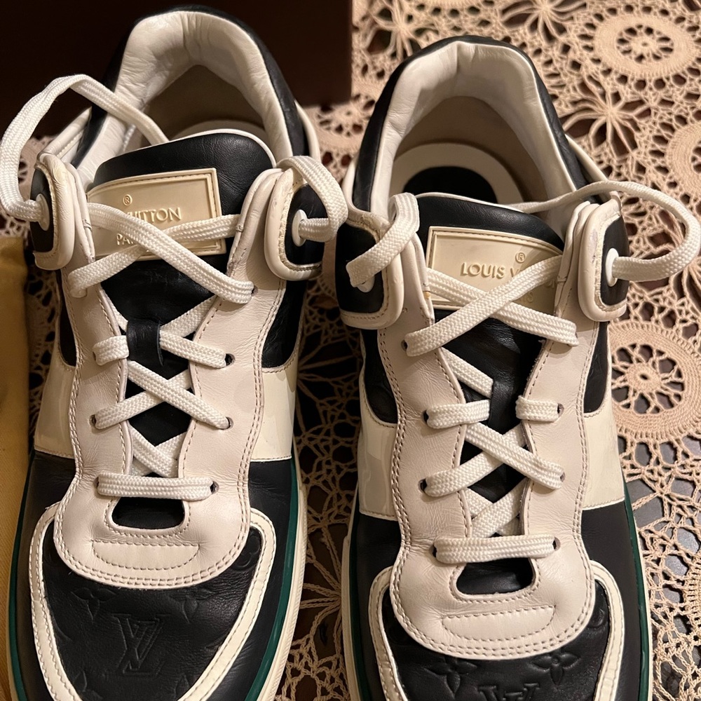 Men’s vintage LV sneakers - Picture 4 of 8